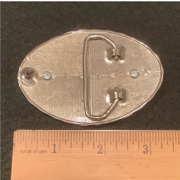 1925 Peace Dollar on white metal belt buckle bezel mount - Picture 8 of 10